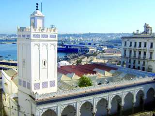الجزائر العاصمة واحدة من
